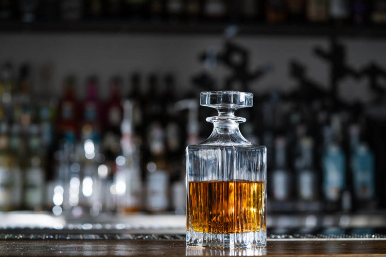 𝗖𝗥𝗬𝗦𝗧𝗔𝗟 𝗪𝗛𝗜𝗦𝗞𝗬 - Whiskeras Vasos Dof Set de Cristal Tallado