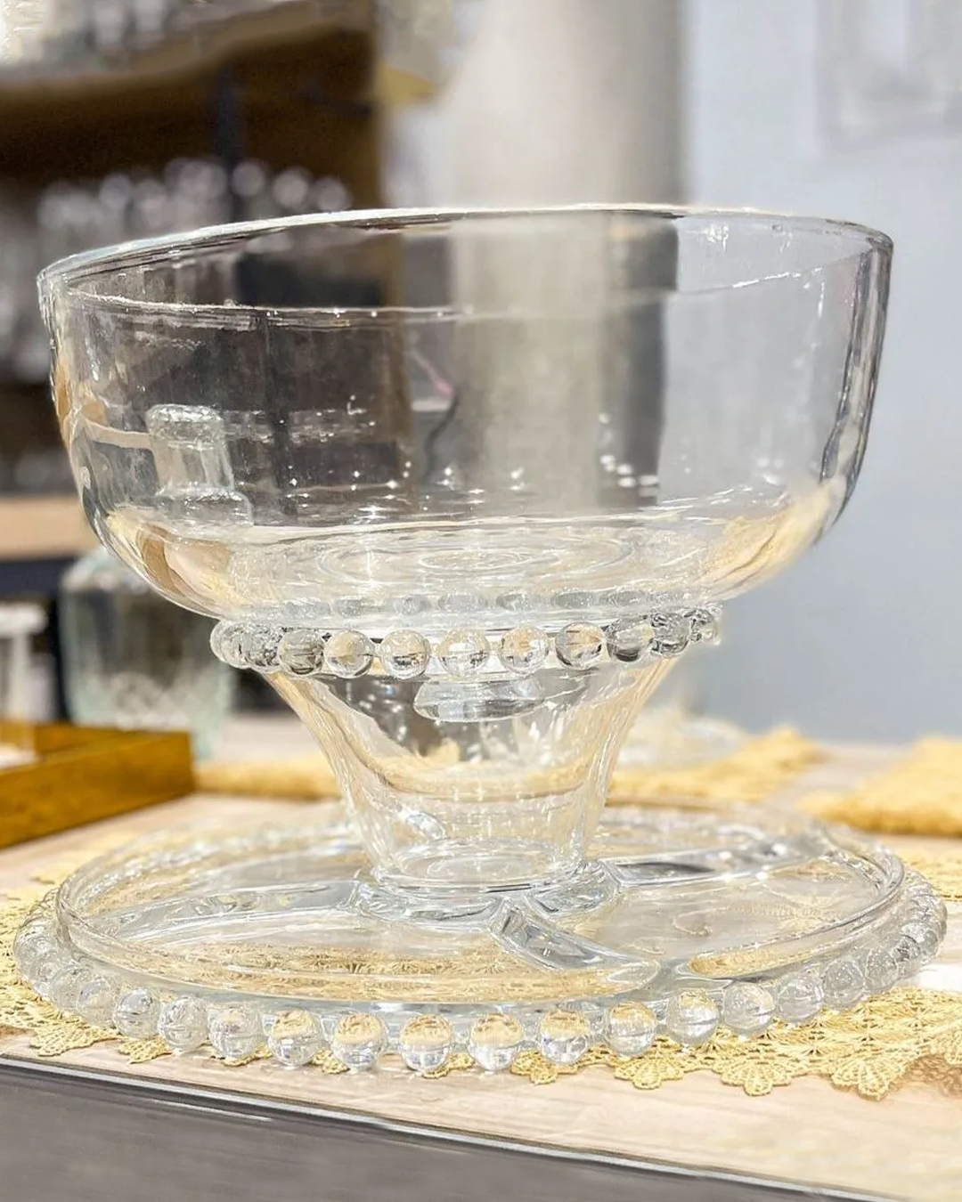 BH30 - Portatortas Multifuncion Bordes Perlados