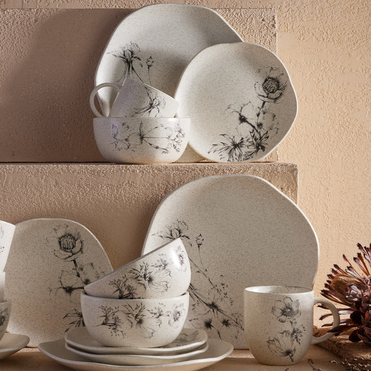 AZALEA | CORONA | 16 Piezas - 4 Personas