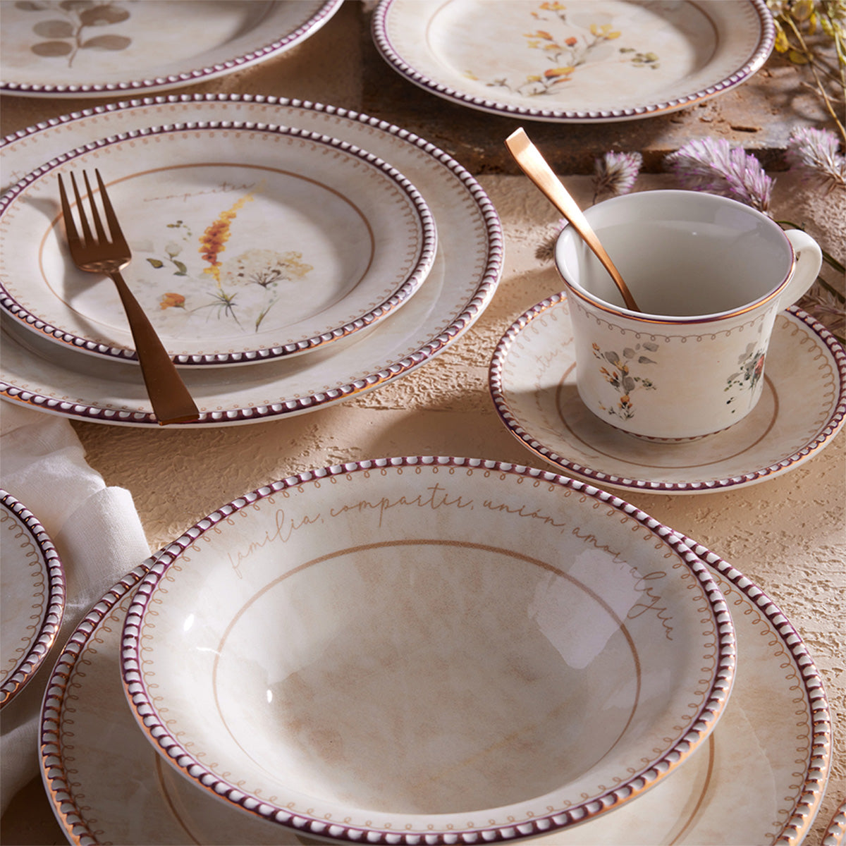 AMOUR - Filos Dorados | CORONA | 20 Piezas - 4 Personas